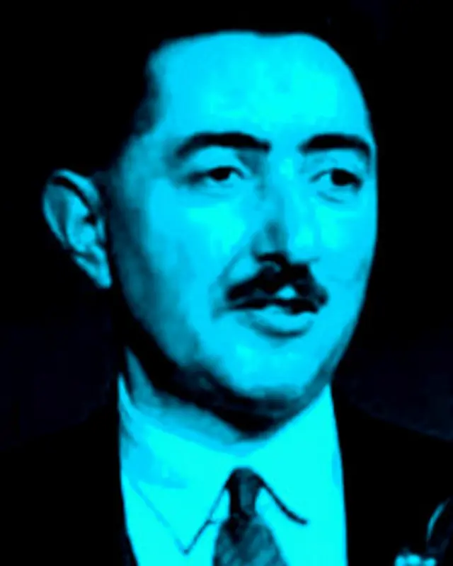 مسعود فرزاد که بنا بر نوشتۀ بزرگ علوی، جدل علمی اش با مجتبی مینوی به دشمنی کشید. 