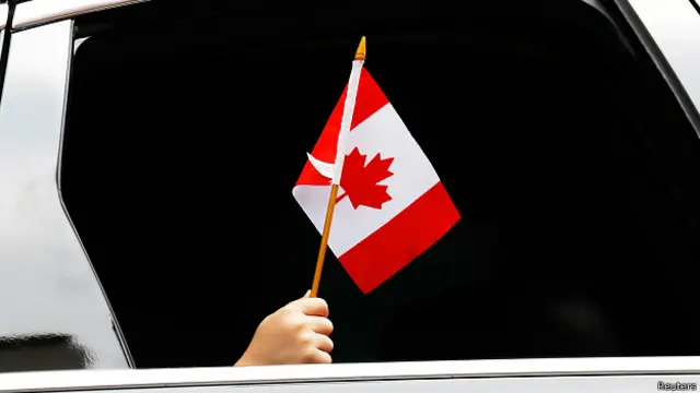 bandera canadiense