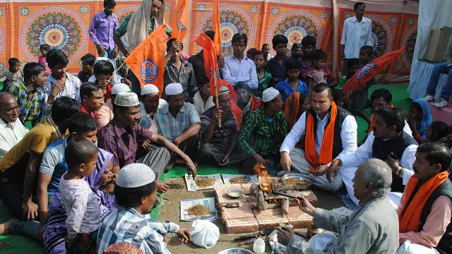 دسمبر میں ان لوگوں نے ہندو سخت گیر تنظیموں کی مہم گھر واپسی کے تحت مذہب تبدیل کیا تھا