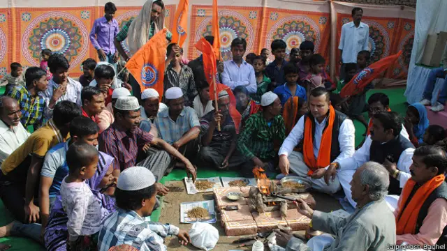 بھارت کی سب سے بڑی آبادی والی ریاست اتر پردیش میں بھی تبدیلیِ مذہب کے نام پر سوال سر اٹھا رہے ہیں