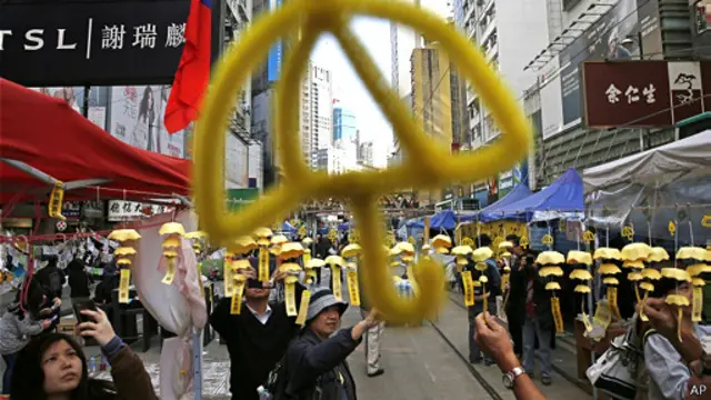 铜锣湾是香港岛是最繁忙的购物和饮食区。