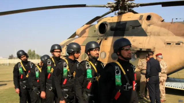 صورة من الأرشيف لطائرة هليوكبتر عراقية