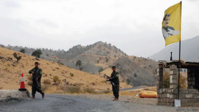 يقيم مسلحو حزب العمال الكردستاني معسكرات لهم في منطقة جبل قنديل داخل الأراضي العراقية. 