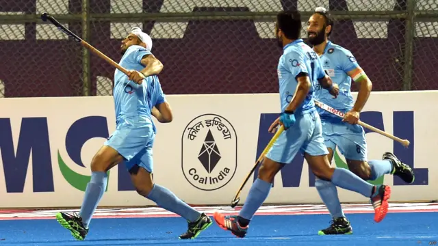 پاکستان اور بھارت کی ہاکی ٹیمیں رواں برس دوسری مرتبہ کسی عالمی ٹورنامنٹ کے اہم مرحلے میں مدِمقابل تھیں۔