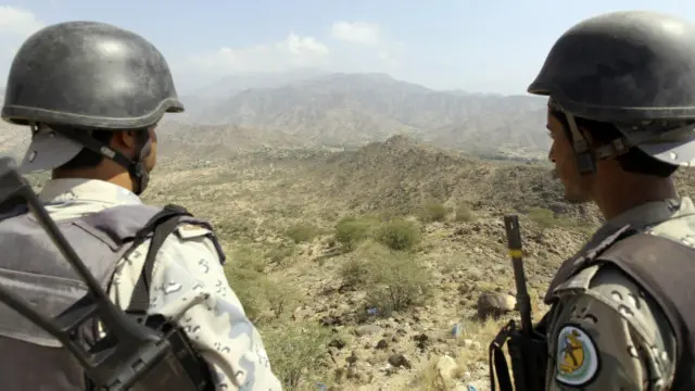 یمن له ۲۰۱۱ کال راهیسې چې پخوانی ولسمشر علي عبدالله صالح له واکه لیرې شو، د ناامنیو څپو ځپلی او ناامنۍ پکې ډېرې شوې دي.