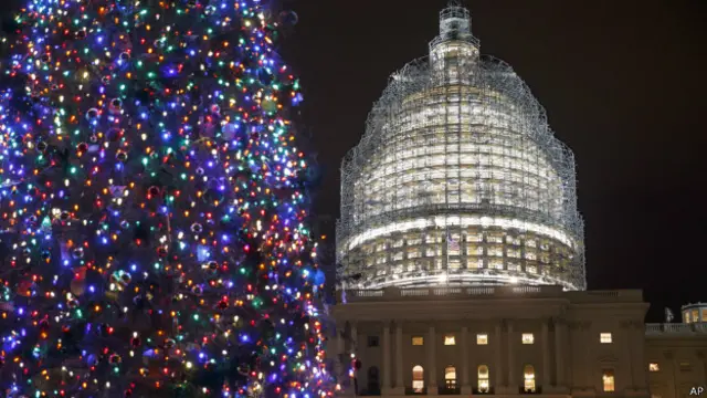Дркумент предполагает финансирование федеральных органов власти объемом в $1,1 трлн до 30 сентября 2015 