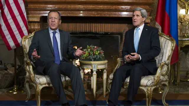 أثنى كيري على نظيره الروسي لافروف "تغييره لجدول أعماله وسفره خلال مهلة قصيرة الى روما