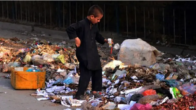 غرب و افلاس کے ماروں کو اس جانب بہ آسانی لبھایا جا سکتا ہے