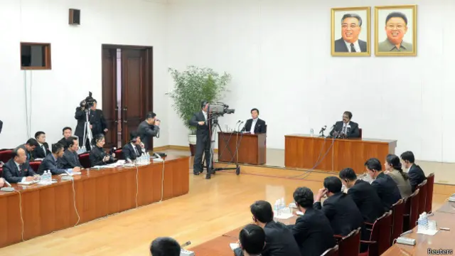 Arturo Martinez na Coreia do Norte | Foto: Reuters