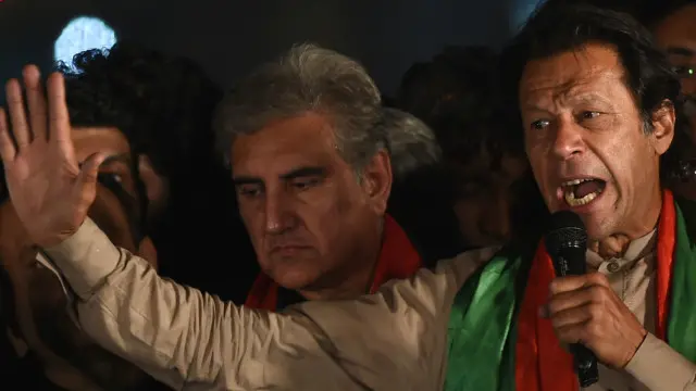 سماعت کے دوران پاکستان تحریک انصاف نے کمیشن کے سامنے 13 گواہوں کے نام پیش کیے