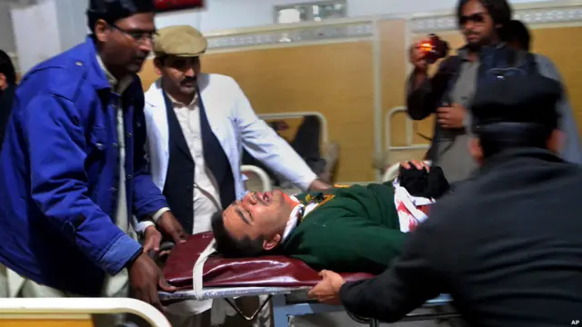 Ordu bildirir ki, basqın vaxtı məktəbdə olan 500 şagirdin əksəriyyəti evakuasiya edilib. Lakin girov götürülənlərin sayı məlum deyil. 