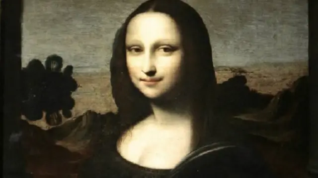 اللوحة المعروضة في سنغافورة تظهر الموناليزا في العشرينات من العمر