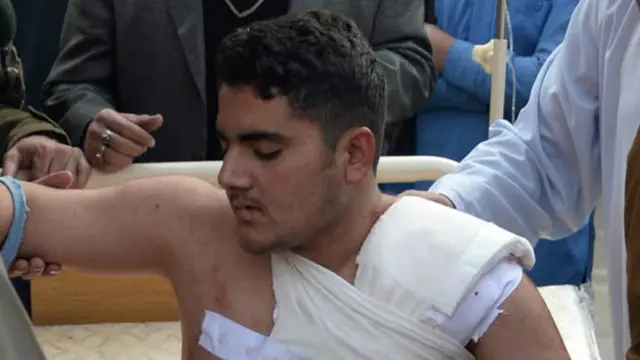 زخمی اور ہلاک ہونے والے بچوں کی عمریں دس سے 18 برس کے درمیان بتائی جا رہی ہیں۔