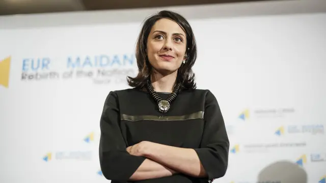 Деканоїдзе