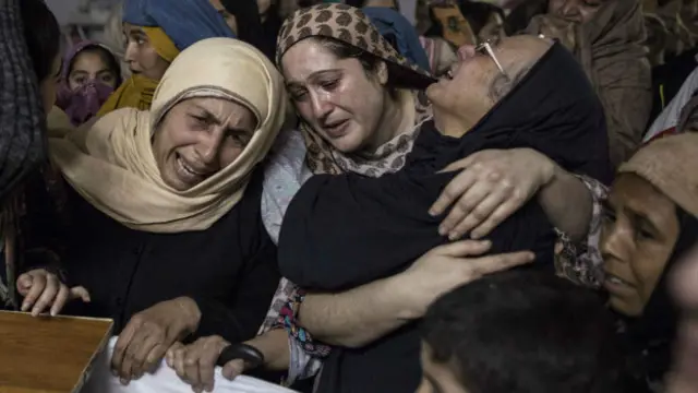 دیکھنا یہ ہے کہ آنے والا وقت کیا حکومت کے سیاسی عزم کو برقرار رکھ پائے گا