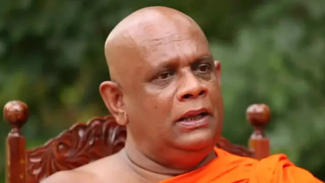 බද්දේගම සමිත හිමියන් ශ්‍රී ලංකා ඉතිහාසයේ පළමු වරට පාර්ලිමේන්තුවට තේරී පත් වූ බෞද්ධ භික්ෂූන් වහන්සේයි 