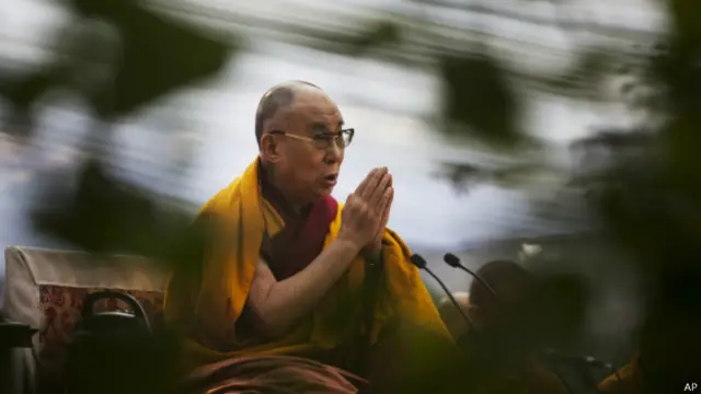 Dalai Lama là lãnh đạo tinh thần của người Tây Tạng