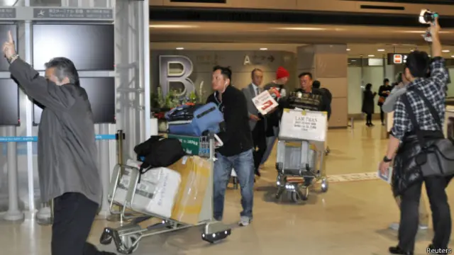 Пассажиры рейса АА-280