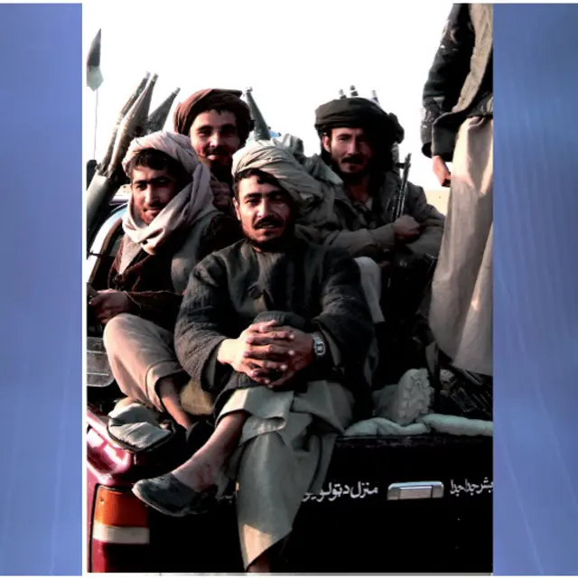 د عطا محمد نور او دوستم ځواکونه مزار شریف ته ننوځي. د ۲۰۰۱ کال نومبر میاشت ۹مه نېټه.