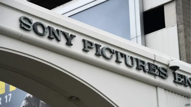 Вход в студии Sony