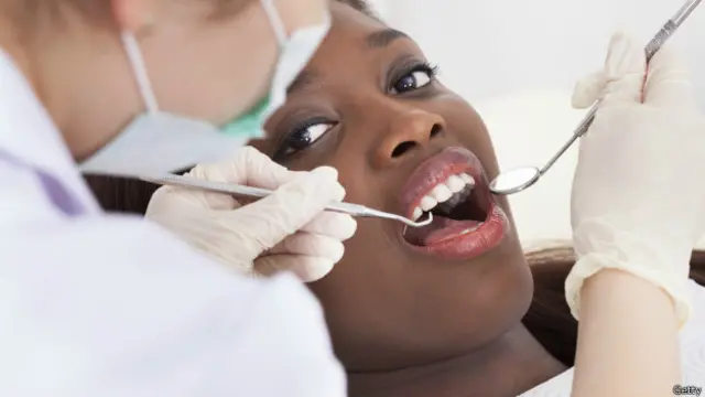 Dentista no trabalho