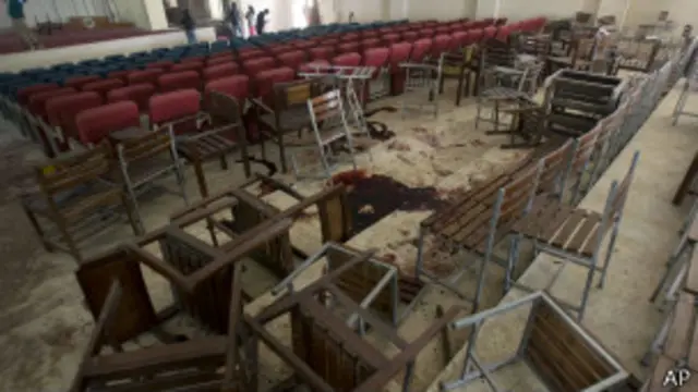 စာသင်ခန်း တစ်ခုကနေ တစ်ခု ကူးပြီး ပစ်ခတ် သတ်ဖြတ်မှုကို ခံခဲ့ရ