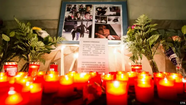 پشاور کے آرمی پبلک سکول پر حملے کی ذمہ داری طالبان نے قبول کی تھی