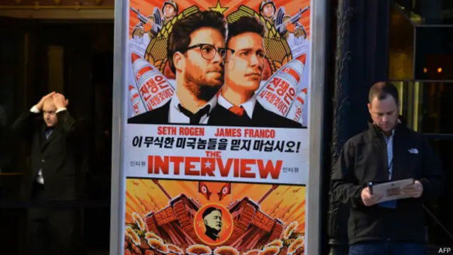 攻击索尼影业电脑系统的黑客要求立即取消这部描写刺杀金正恩的电影《采访》的公映。