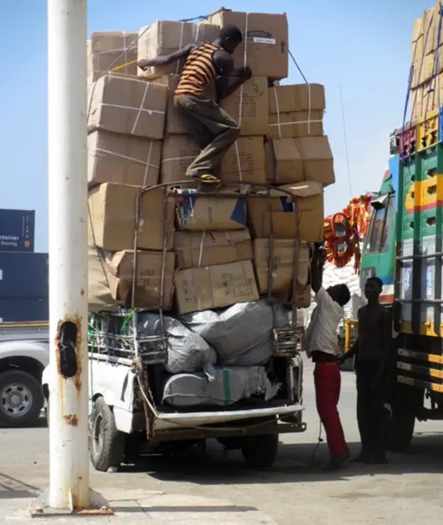 翻修摩加迪沙机场—土耳其人送给索马里人的礼物