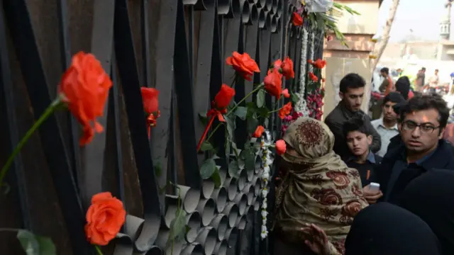 पेशावर स्कूल हमला