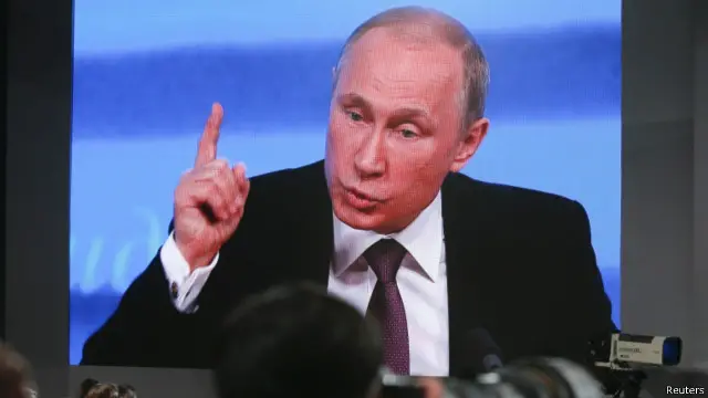 أنحى بوتين باللائمة على "عوامل خارجية" تسببت في تراجع الروبل الذي سجل أدنى مستوياته على الإطلاق