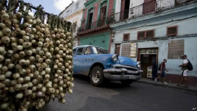الحكومة الكوبية تتهم الولايات المتحدة بالمسؤولية عن المصاعب الاقتصادية والإنسانية التي تعانيها بسبب الحظر
