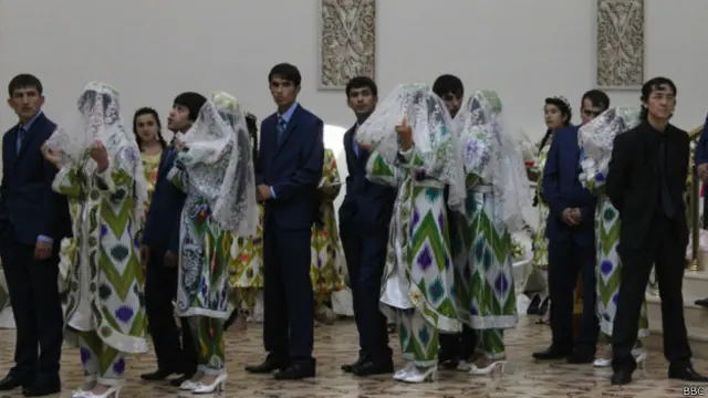 Lera Kudryavtsevaning ajoyib kokraklari