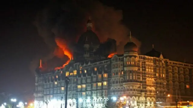 هجمات مومباي استمرت 60 ساعة تقريبا وشملت اعتداءات على مباني ومواقع حكومية عديدة