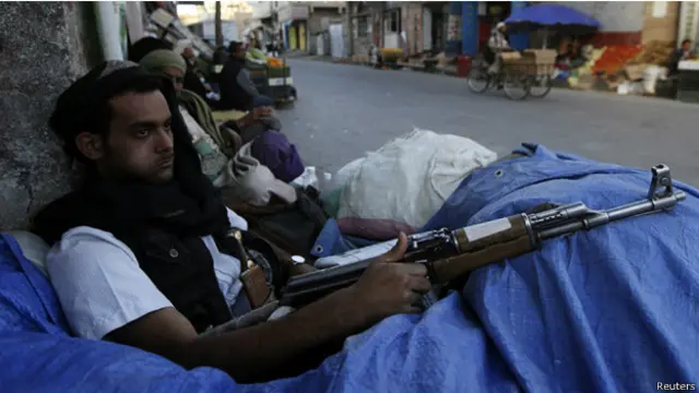 مسلح حوثي في العاصمة اليمنية صنعاء