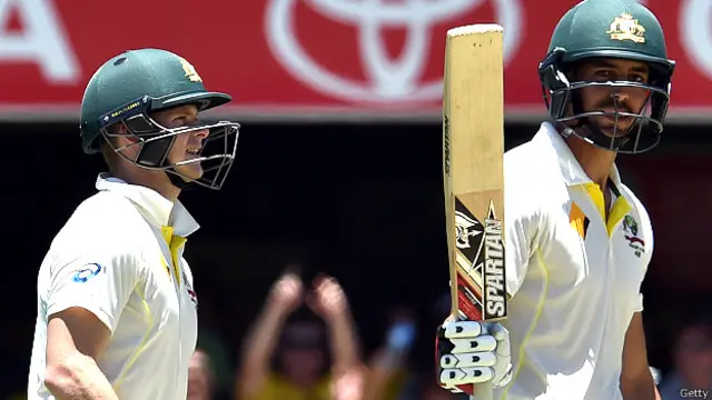 په ټيسټ لوبو کې جانس له ۲۰۰۰ زياتې منډې کړې دي چې يوه سليزه او ۱۱ پنځوسيزې په کې شاملې دي