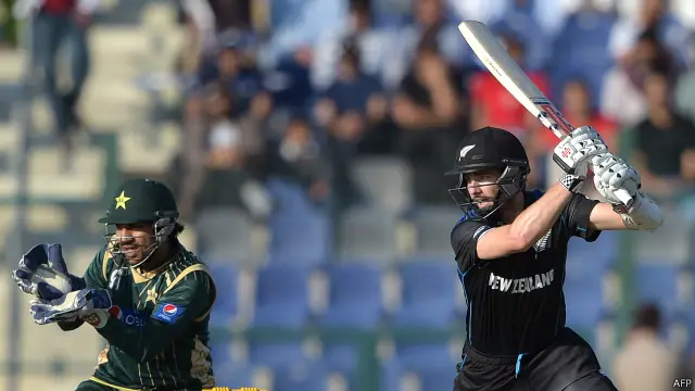 پانچ ایک روزہ میچوں کی سیریز میں پاکستان کو دو ایک کی برتری حاصل ہے