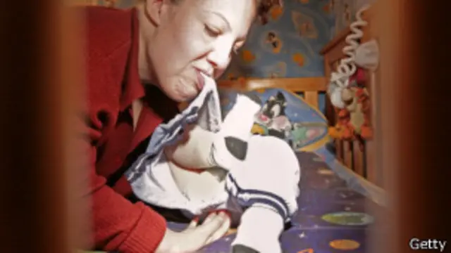 La artrigriposis es una rara condición congénita que causa contracciones permanentes en las articulaciones.