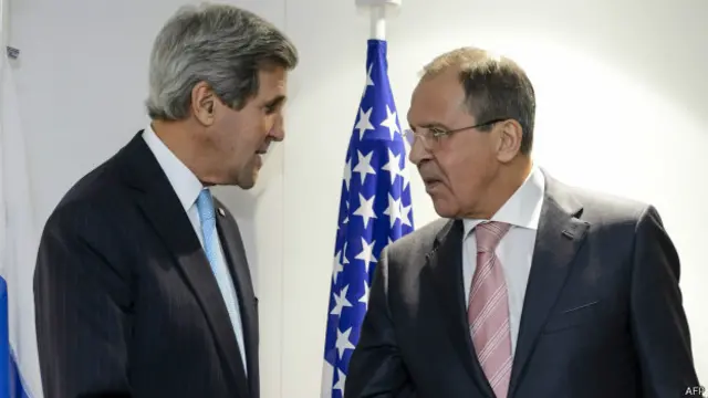 El canciller ruso, Sergei Lavrov, se reunió con su contraparte, el estadounidense John Kerry.