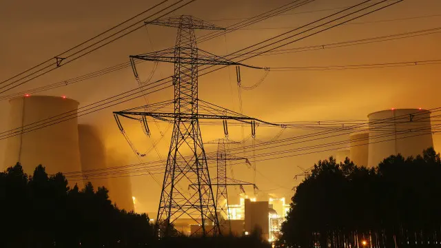 دغه پاکستان چاپه ورځپاڼه وايي "کاسا ١٠٠٠" يوه وضعيت بدلوونکې پروژه ده.