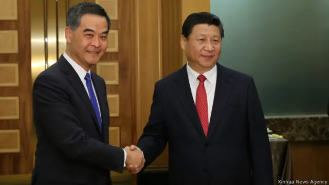 习近平与梁振英会面