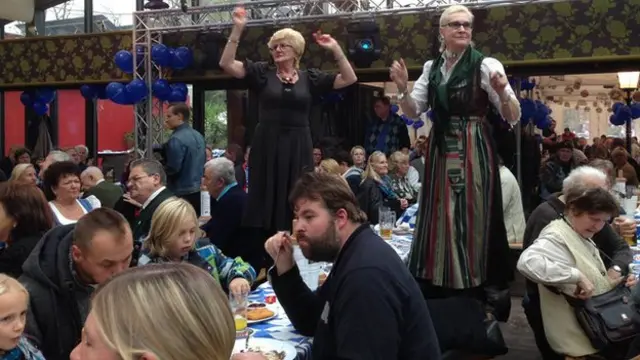 حزب راست افراطی آزادی با آنچه "اسلامی شدن" میخواند مخالف است