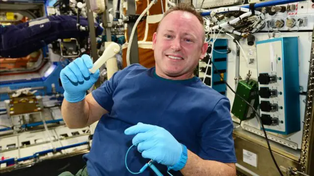 یہ پہلا موقع ہے کہ خلاح میں پرزا بنانے کے لۓ 3 ڈی پرنٹر کا استعمال کیا گیا ہو