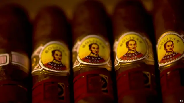 Cigarros cubanos.