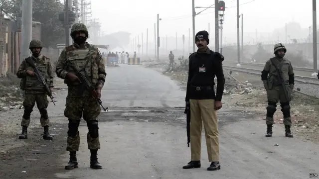 پھانسیوں پر شدت پسندوں کے ممکنہ ردعمل کے تناظر میں اہم جیلوں کی سکیورٹی بھی فوج کے حوالے کی گئی ہے 