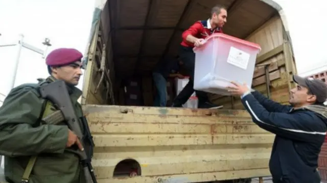 Pemilihan presiden ini merupakan yang pertama sejak huru-hara pada 2011 lalu.