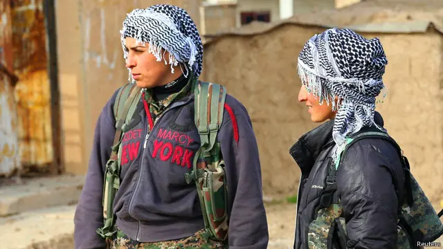 پیشمرگهای کرد در شمال کوهستان سنجار