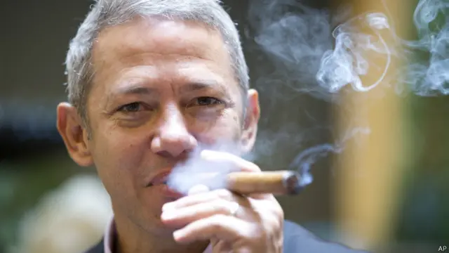 La disposición sobre los cigarros habanos posiblemente no tendrá un gran impacto en la economía cubana pero complacerá a algunos.