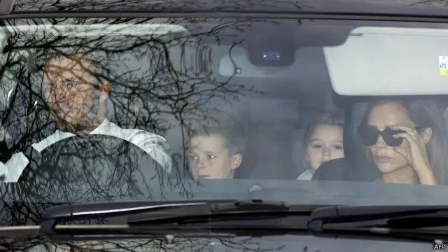 خانواده بکام از مهمانان مراسم بودند