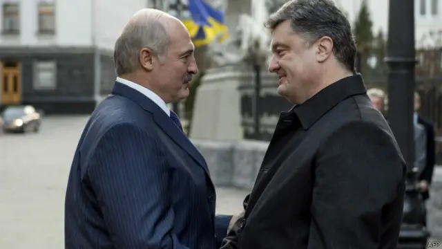 Александр Лукашенко и Петр Порошенко